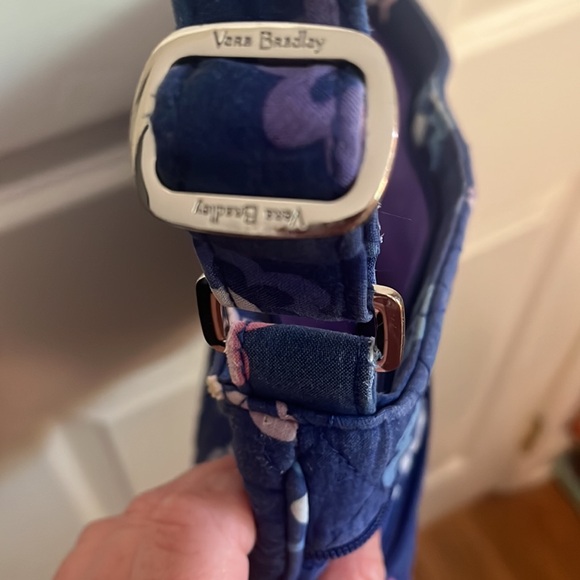 Vera Bradley Ellie Flowers Triple Zip Hipster - Picture 4 of 5